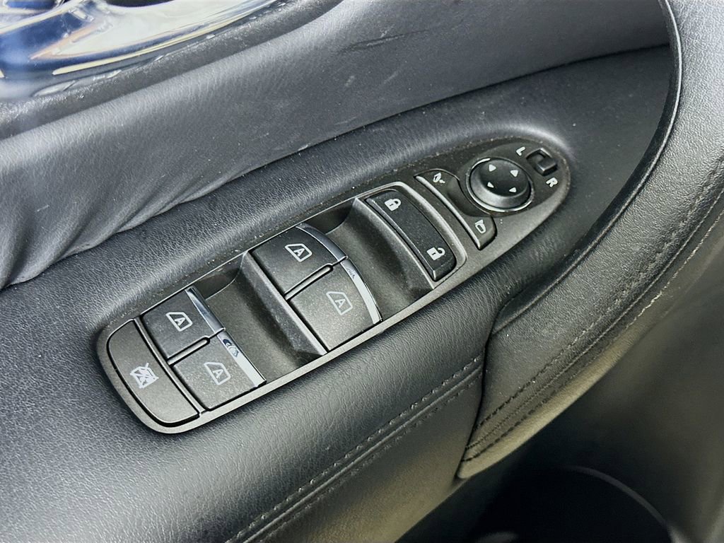 Used 2023 Nissan Armada SL w/ Cargo Package image 21