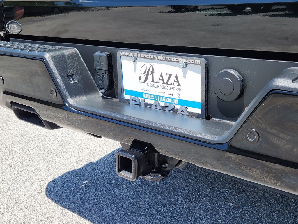 Used 2024 Chevrolet Silverado 1500 High Country w/ Midnight Edition AWD/4WD image 11