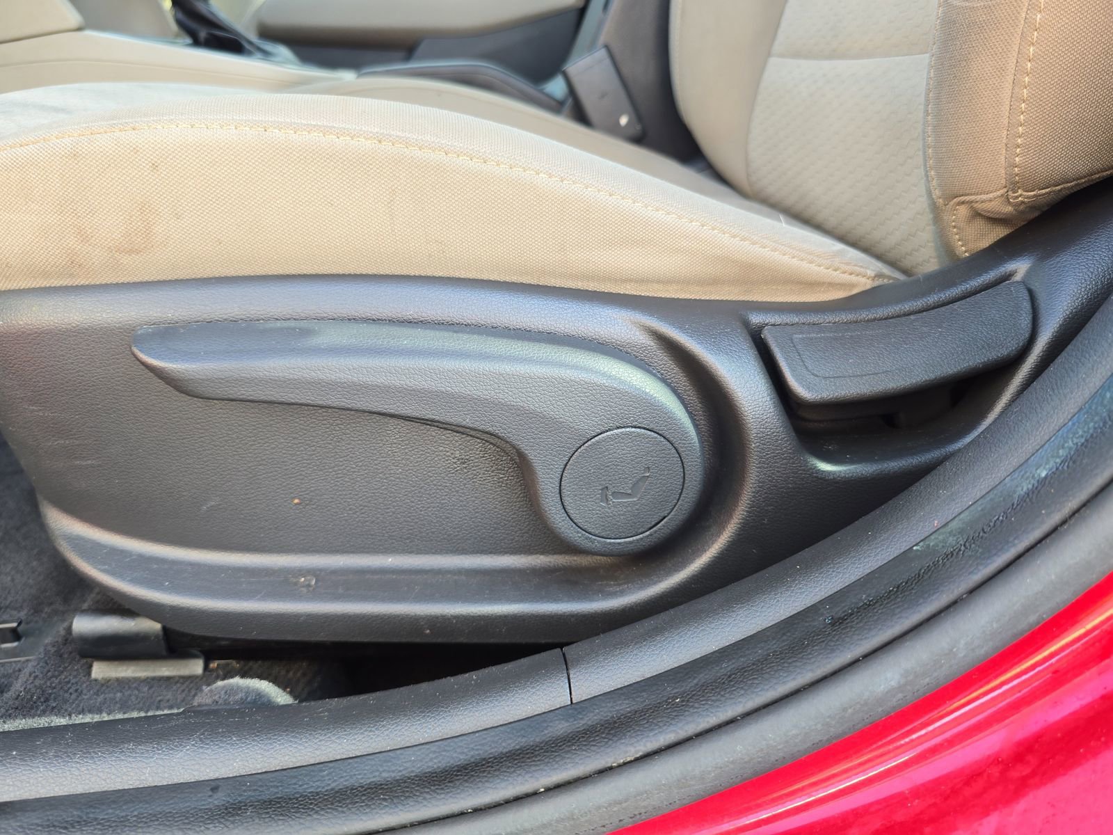 Used 2019 Hyundai Elantra Value Edition image 16