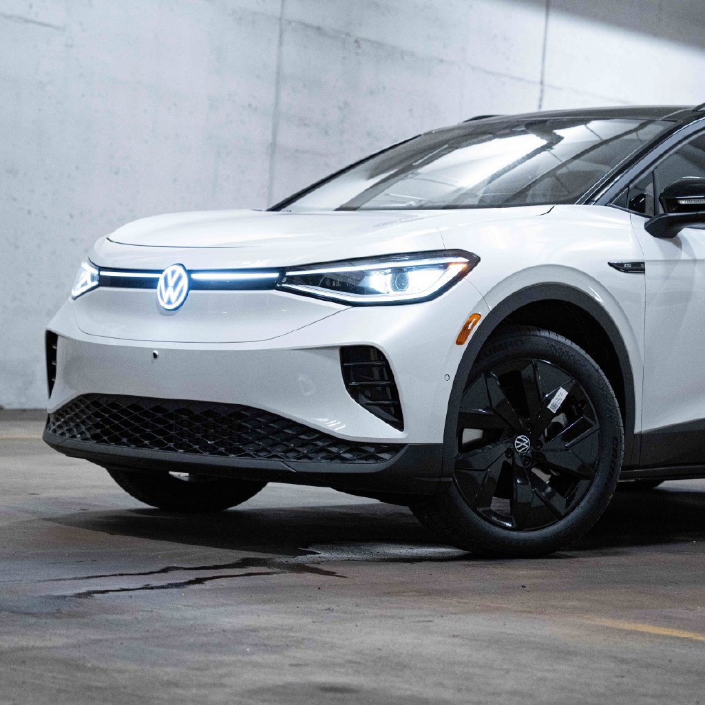 New 2026 Volkswagen ID.4 Pro S Plus AWD/4WD image 2