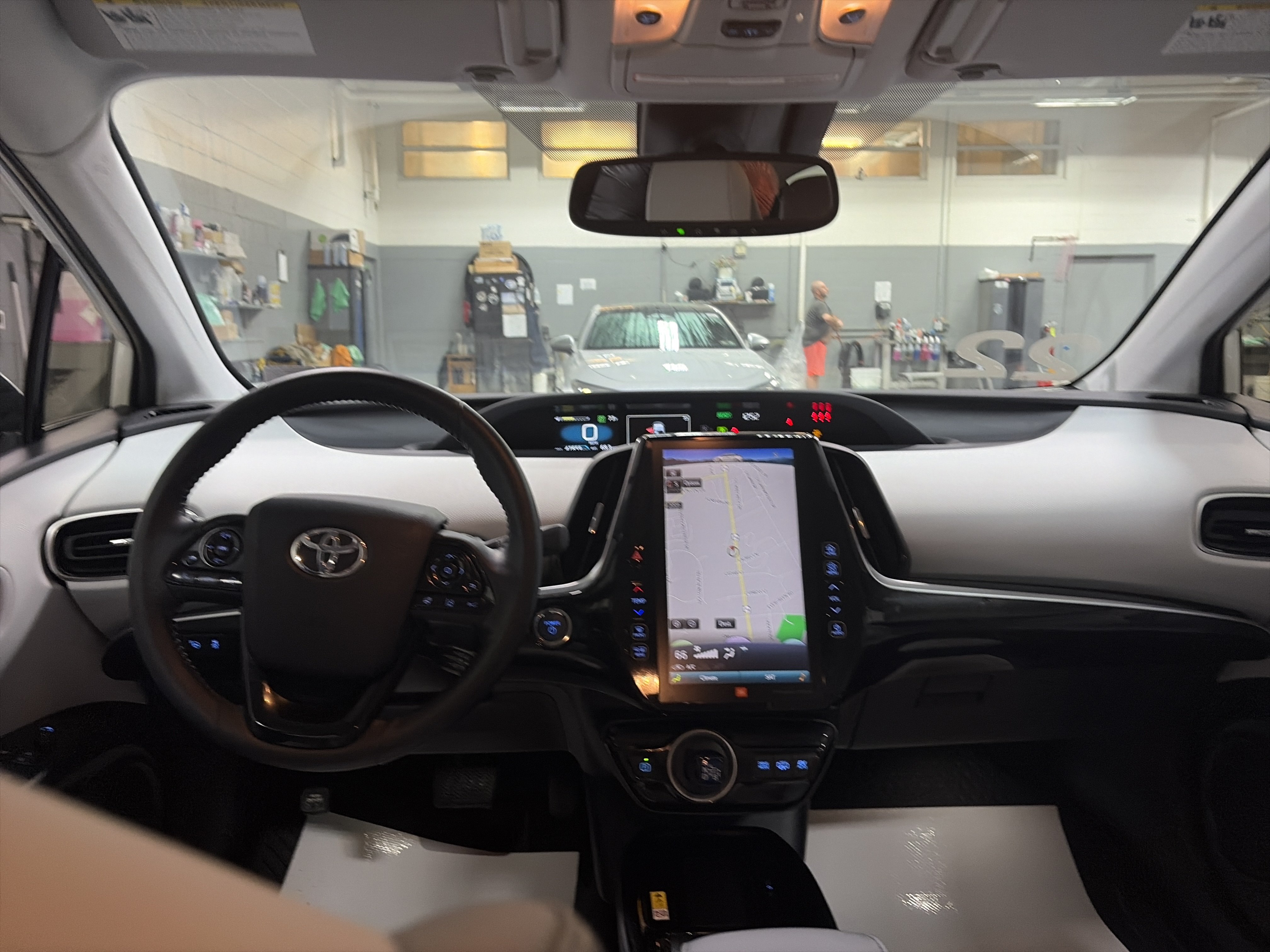 Used 2022 Toyota Prius Prime Limited FWD image 26