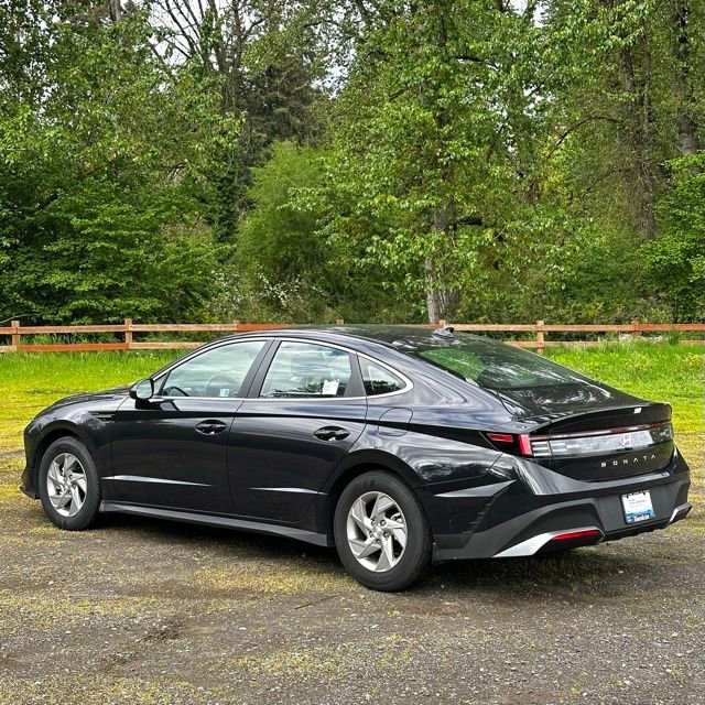 Certified 2025 Hyundai Sonata SE FWD image 6