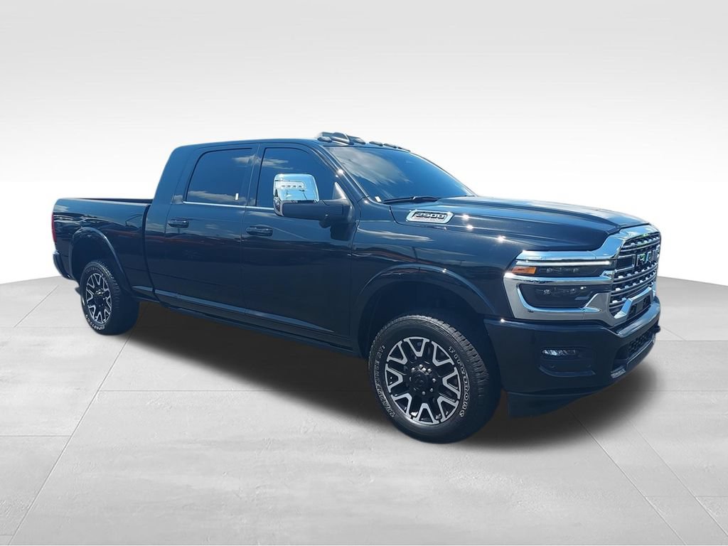 Used 2025 RAM 2500 Limited AWD/4WD image 2