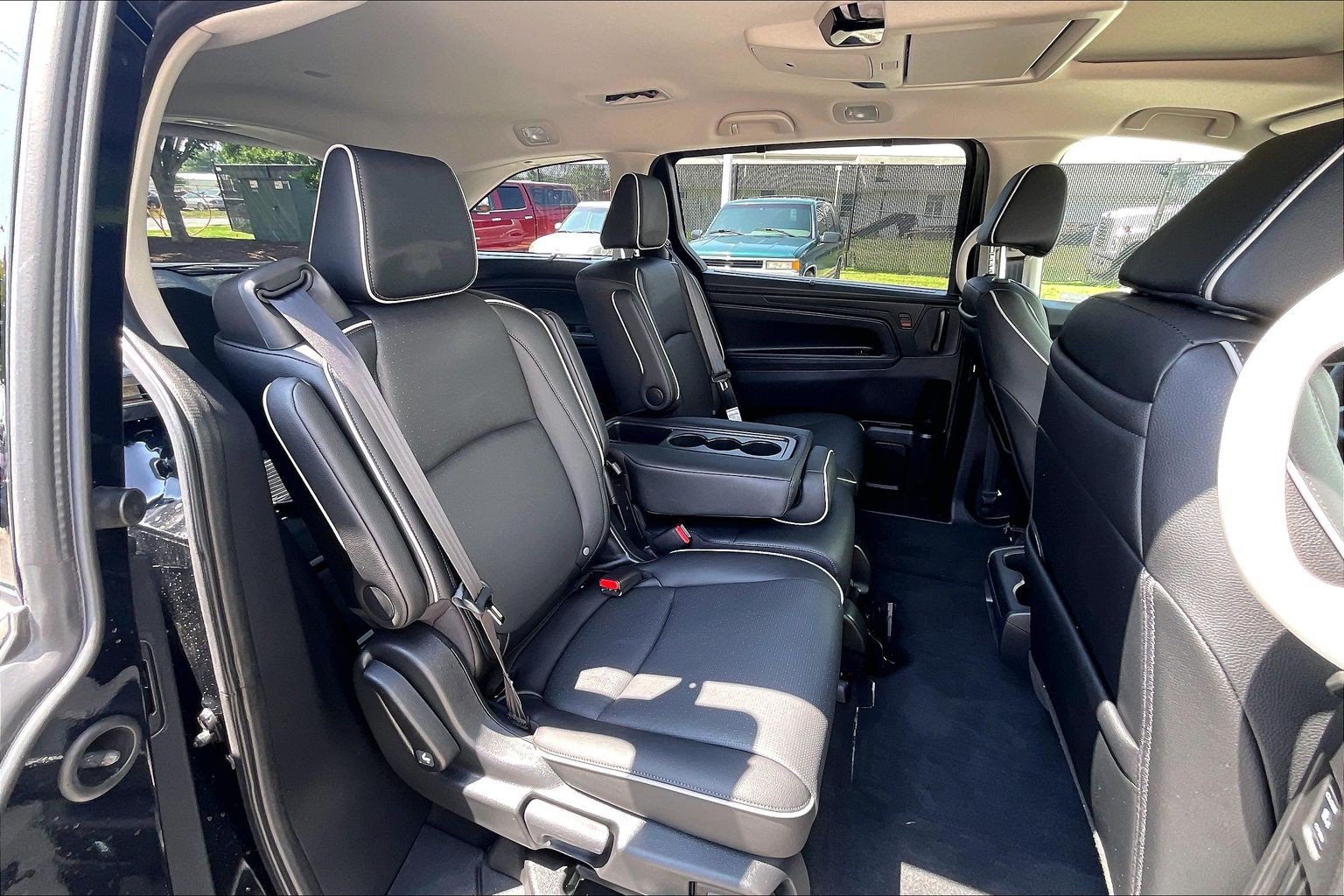 Used 2026 Honda Odyssey Elite image 32