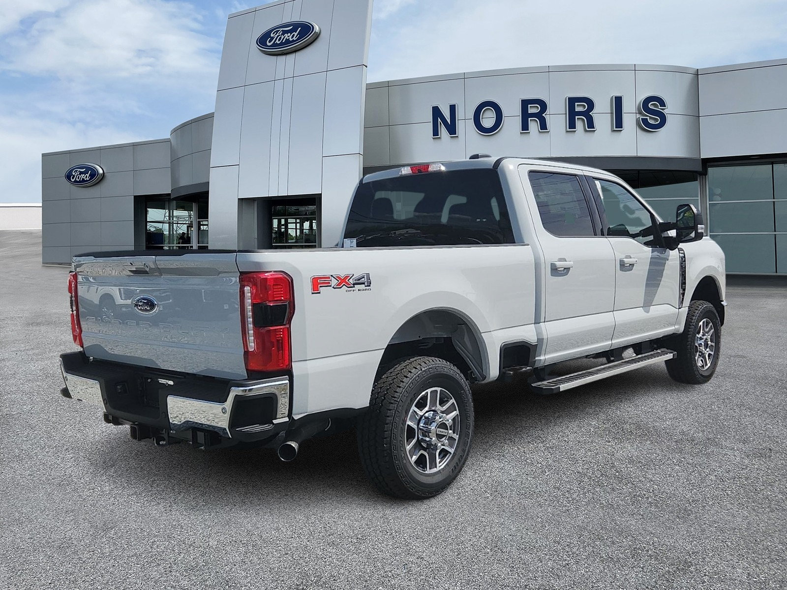 New 2026 Ford F250 Lariat w/ FX4 Off-Road Package AWD/4WD image 4