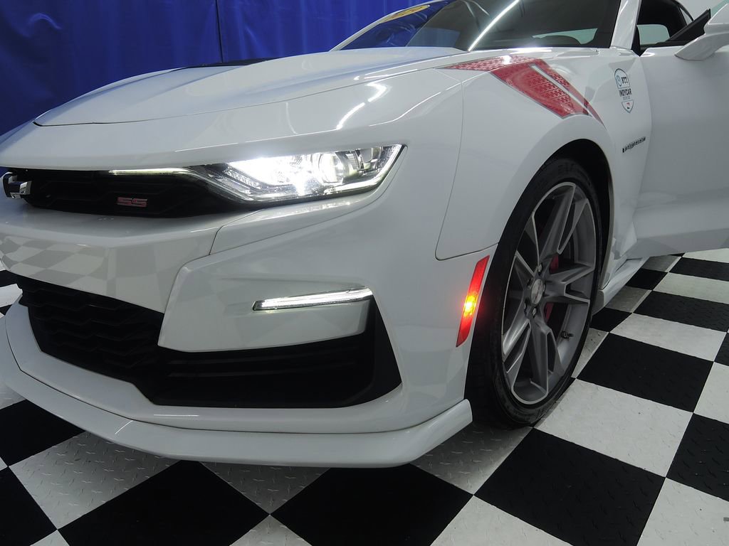 Used 2019 Chevrolet Camaro SS w/ LPO, Ground Effects Package RWD image 37