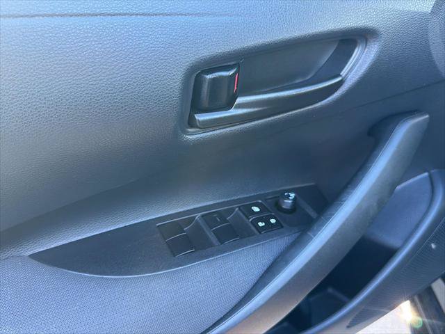 Certified 2025 Toyota Corolla LE FWD image 16