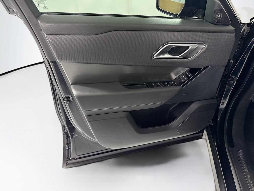 Used 2023 Land Rover Range Rover Velar S AWD/4WD image 24