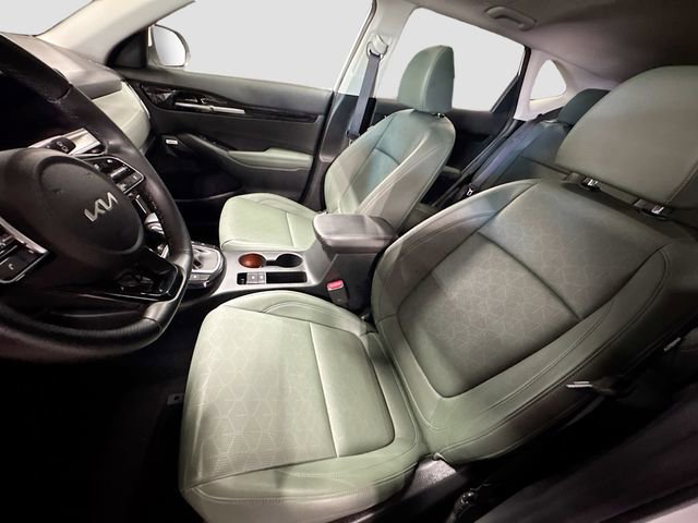 Used 2024 Kia Seltos SX w/ SX Sunroof Package AWD/4WD image 22
