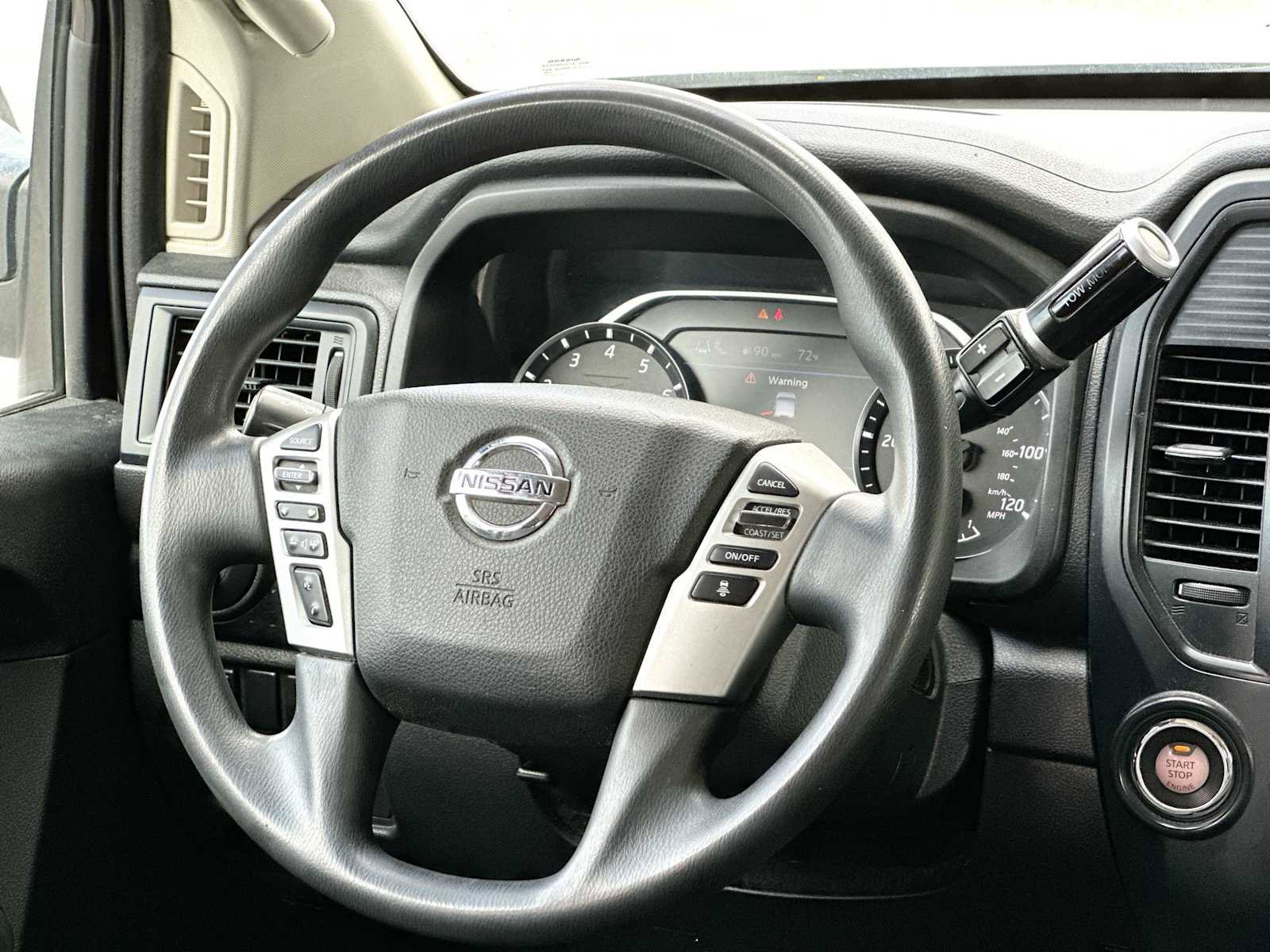 Used 2022 Nissan Titan SV image 27