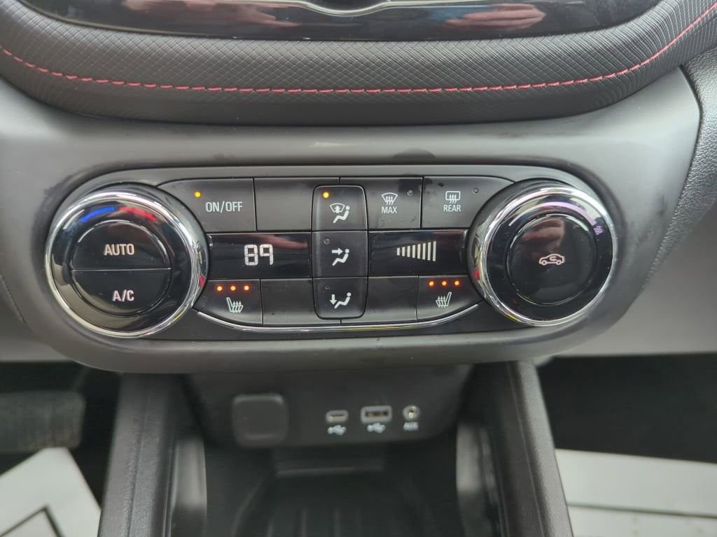 Certified 2023 Chevrolet TrailBlazer RS w/ Sun and Liftgate Package image 28