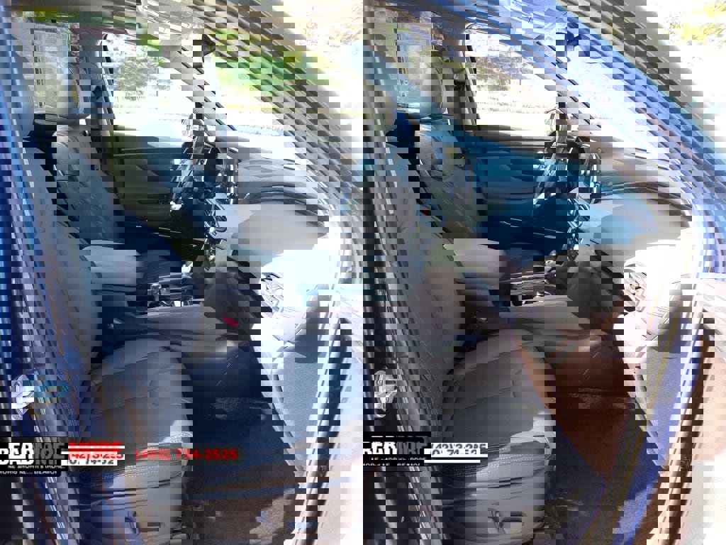 Used 2019 Hyundai Santa Fe AWD image 19