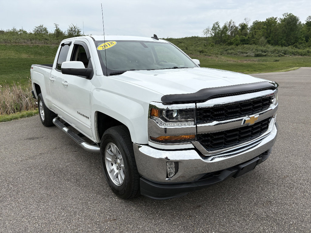 Used 2018 Chevrolet Silverado 1500 LT w/ All Star Edition AWD/4WD image 7