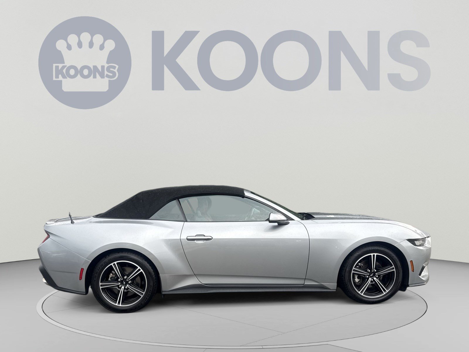 Used 2024 Ford Mustang Premium RWD image 8