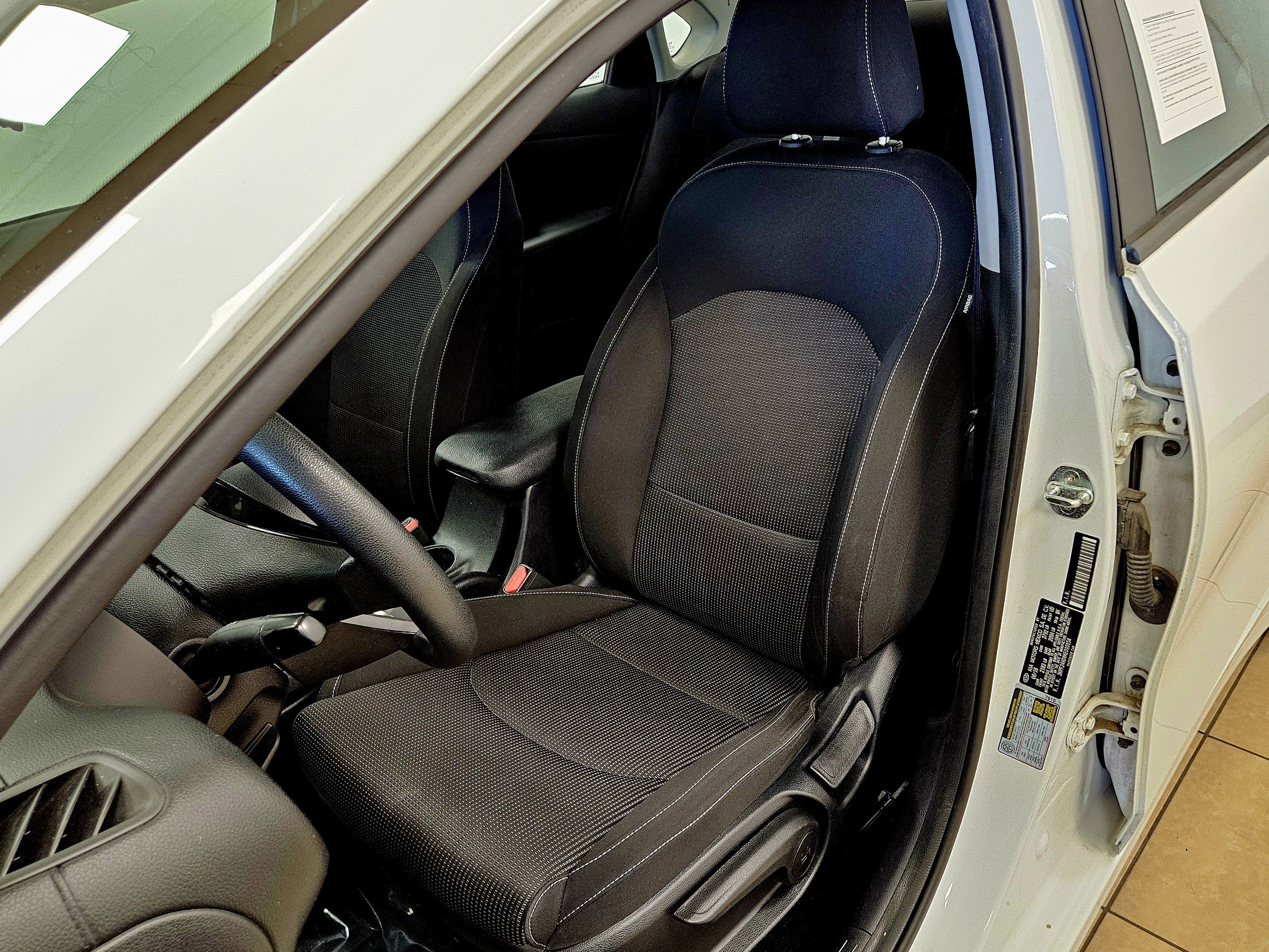 Used 2019 Kia Forte LXS image 28