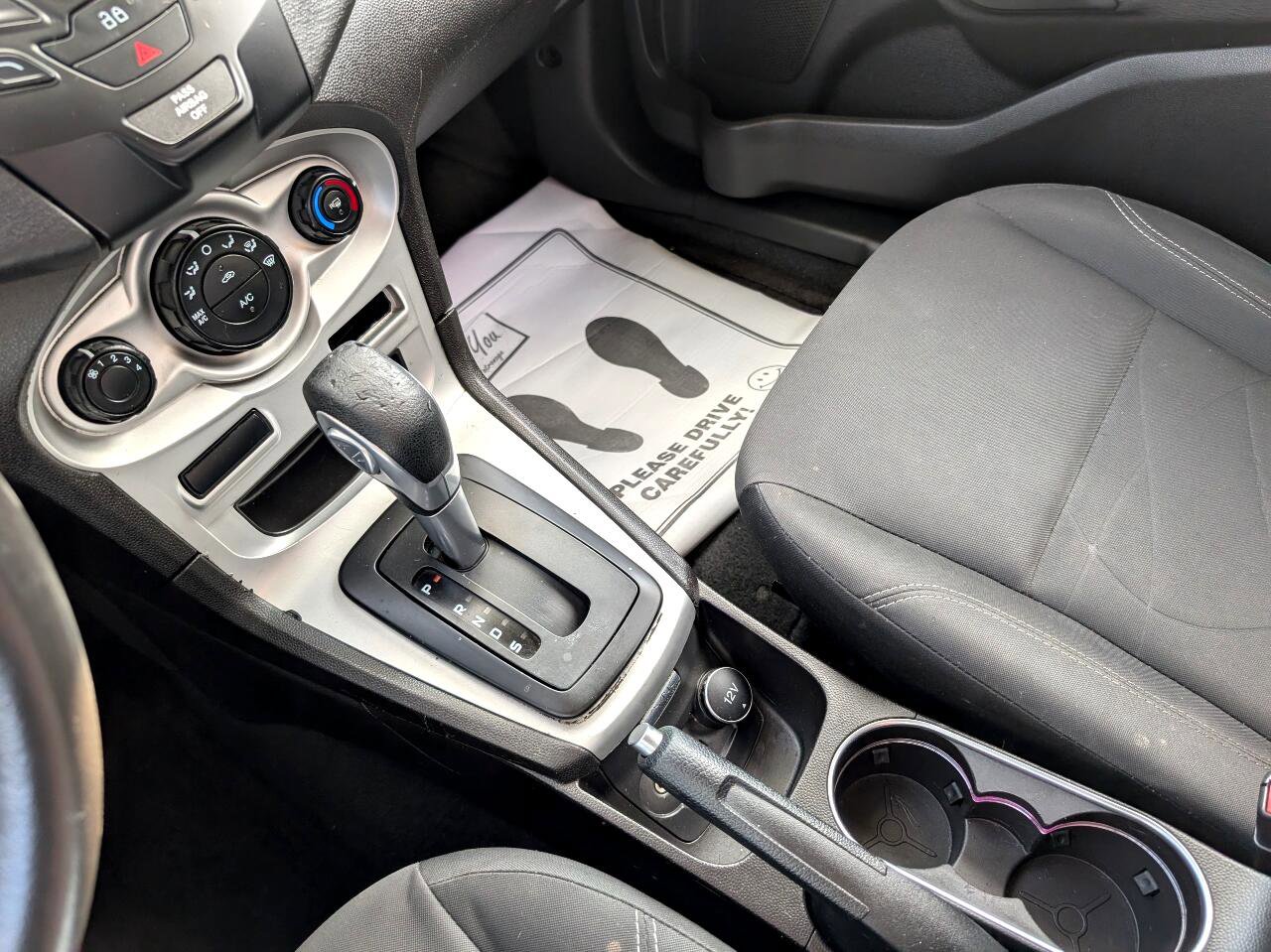 Used 2015 Ford Fiesta SE image 18