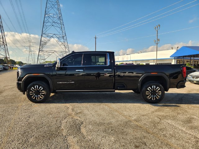 Certified 2026 GMC Sierra 3500 Denali Ultimate AWD/4WD image 4