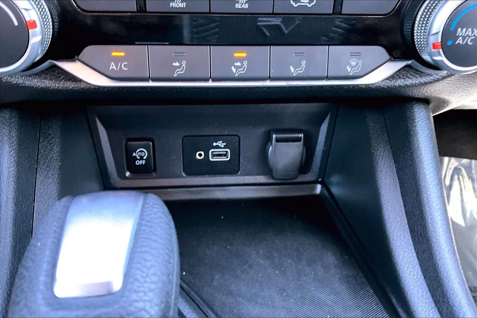 Used 2024 Nissan Sentra S FWD image 33