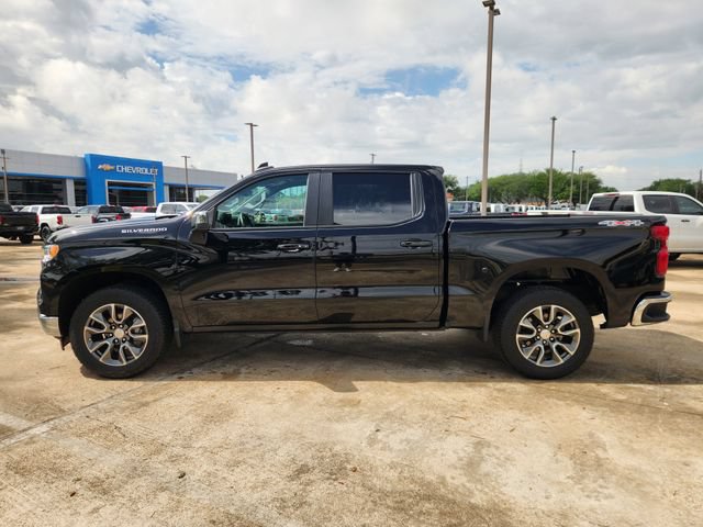 Used 2024 Chevrolet Silverado 1500 LT AWD/4WD image 4