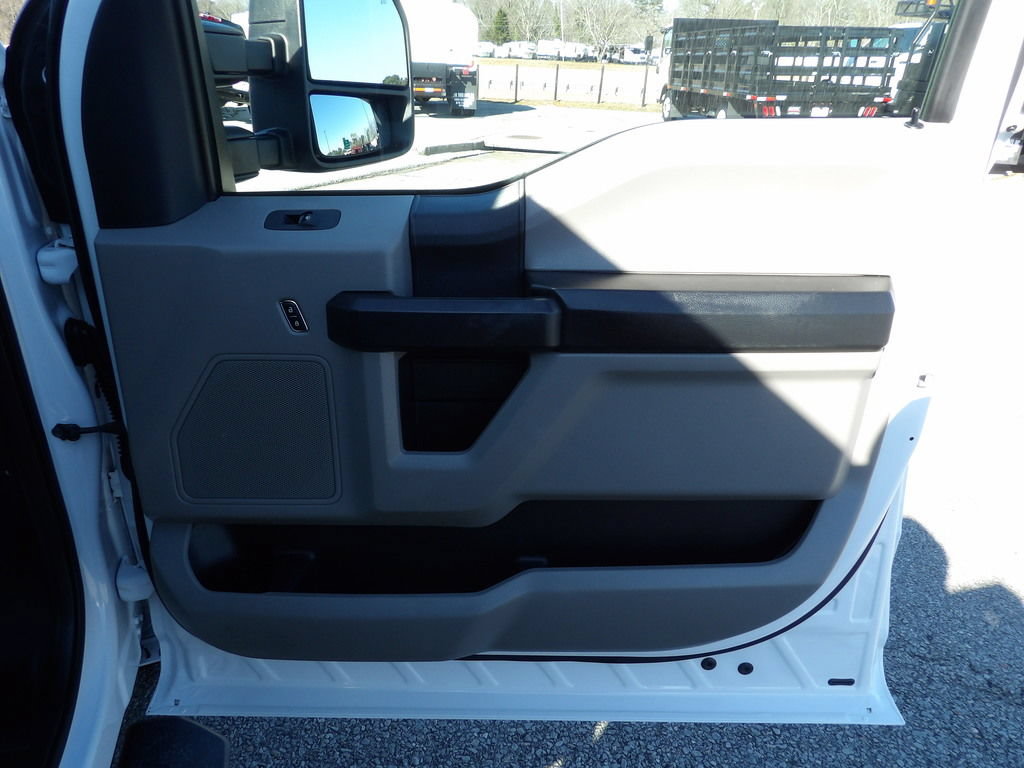 Used 2018 Ford F350 XL w/ Power Equipment Group RWD image 38