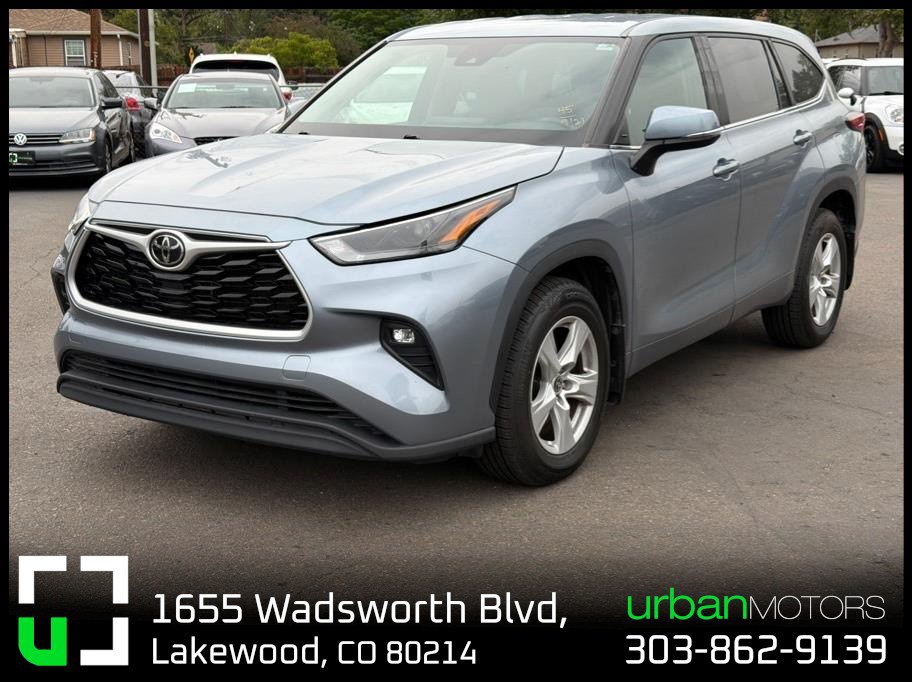 Used 2023 Toyota Highlander LE
