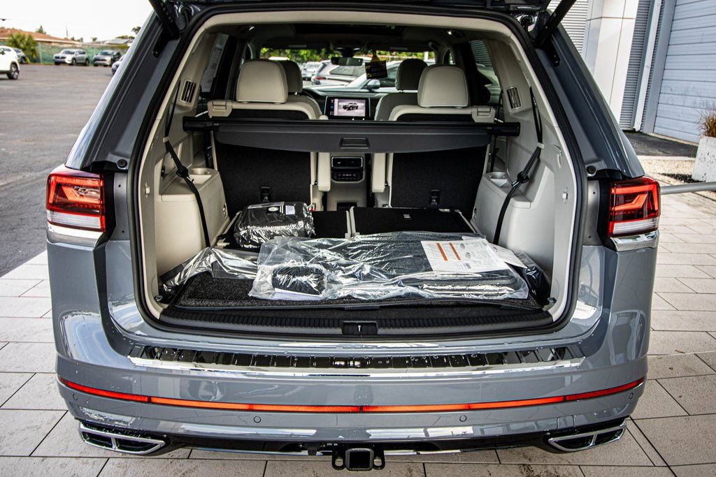 New 2026 Volkswagen Atlas SEL Premium R-Line image 16