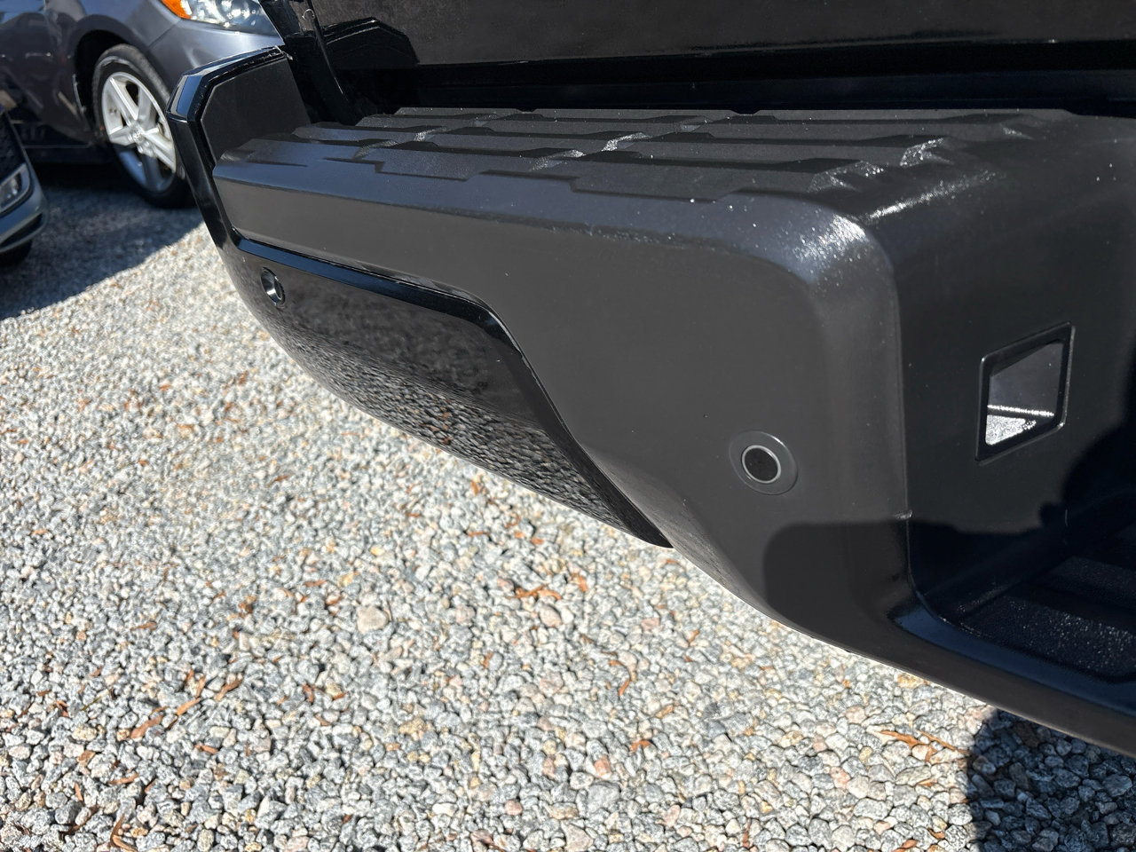 Used 2022 Nissan Frontier SV image 20