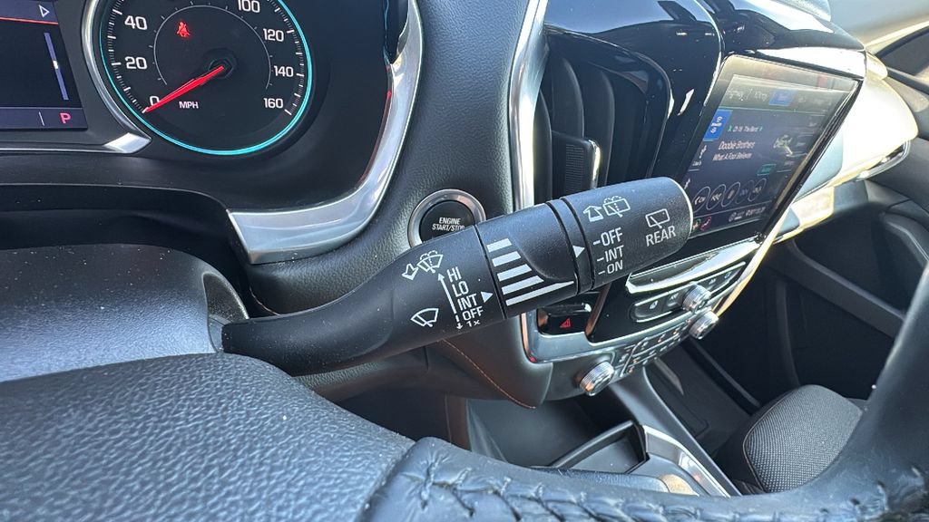 Used 2021 Chevrolet Traverse LT FWD image 19