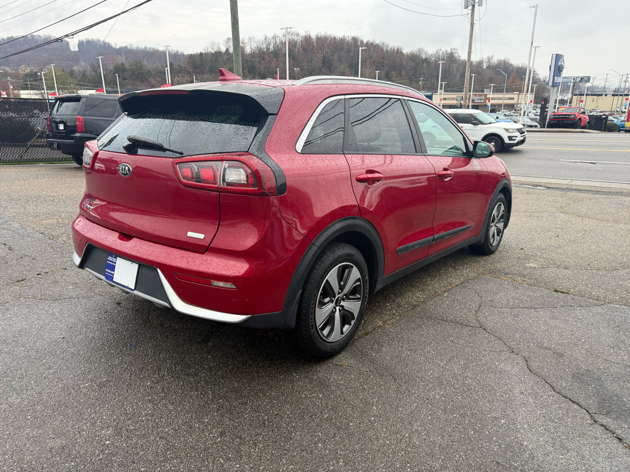 Used 2017 Kia Niro LX image 4