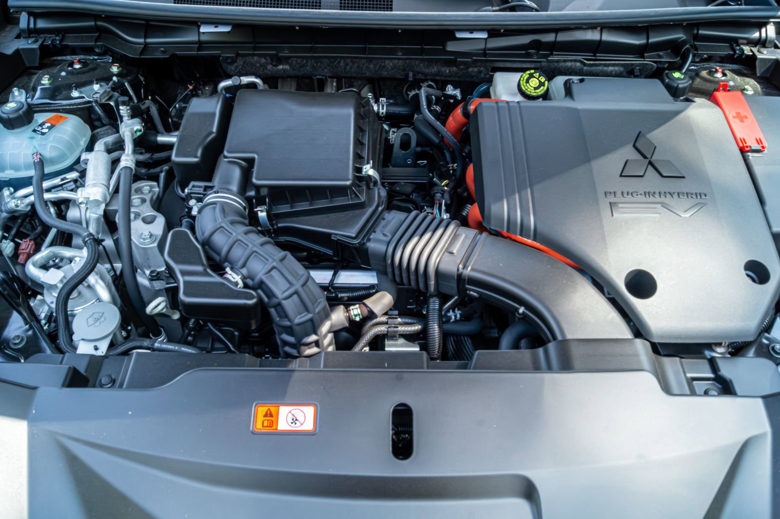 New 2025 Mitsubishi Outlander ES image 15