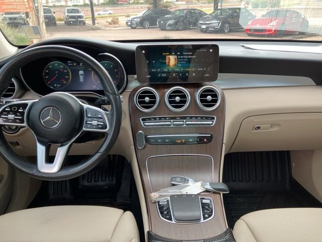 Used 2022 Mercedes-Benz GLC 300 4MATIC image 17
