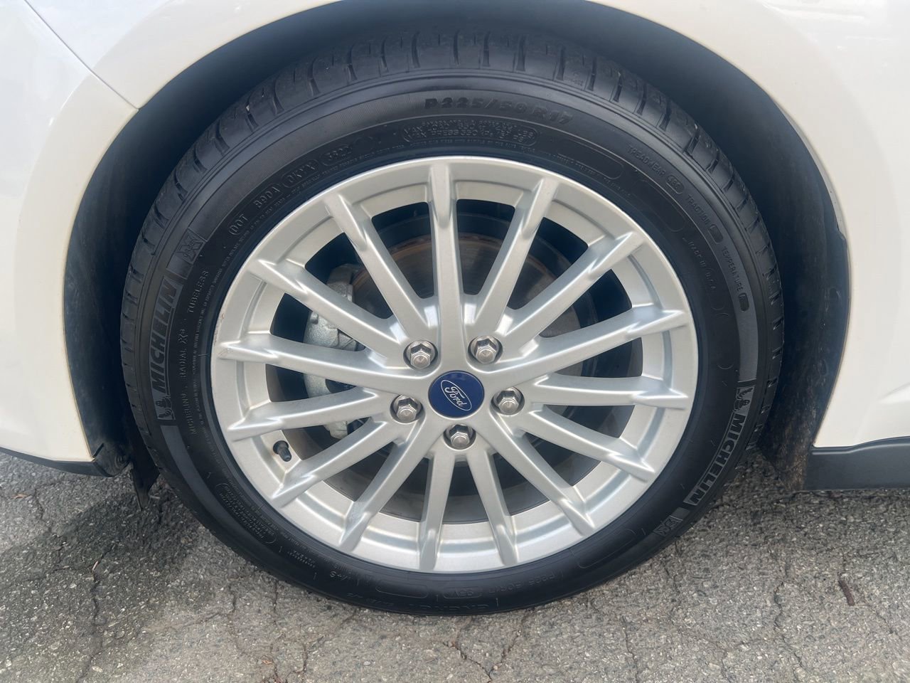 Used 2013 Ford C-MAX SEL FWD image 11