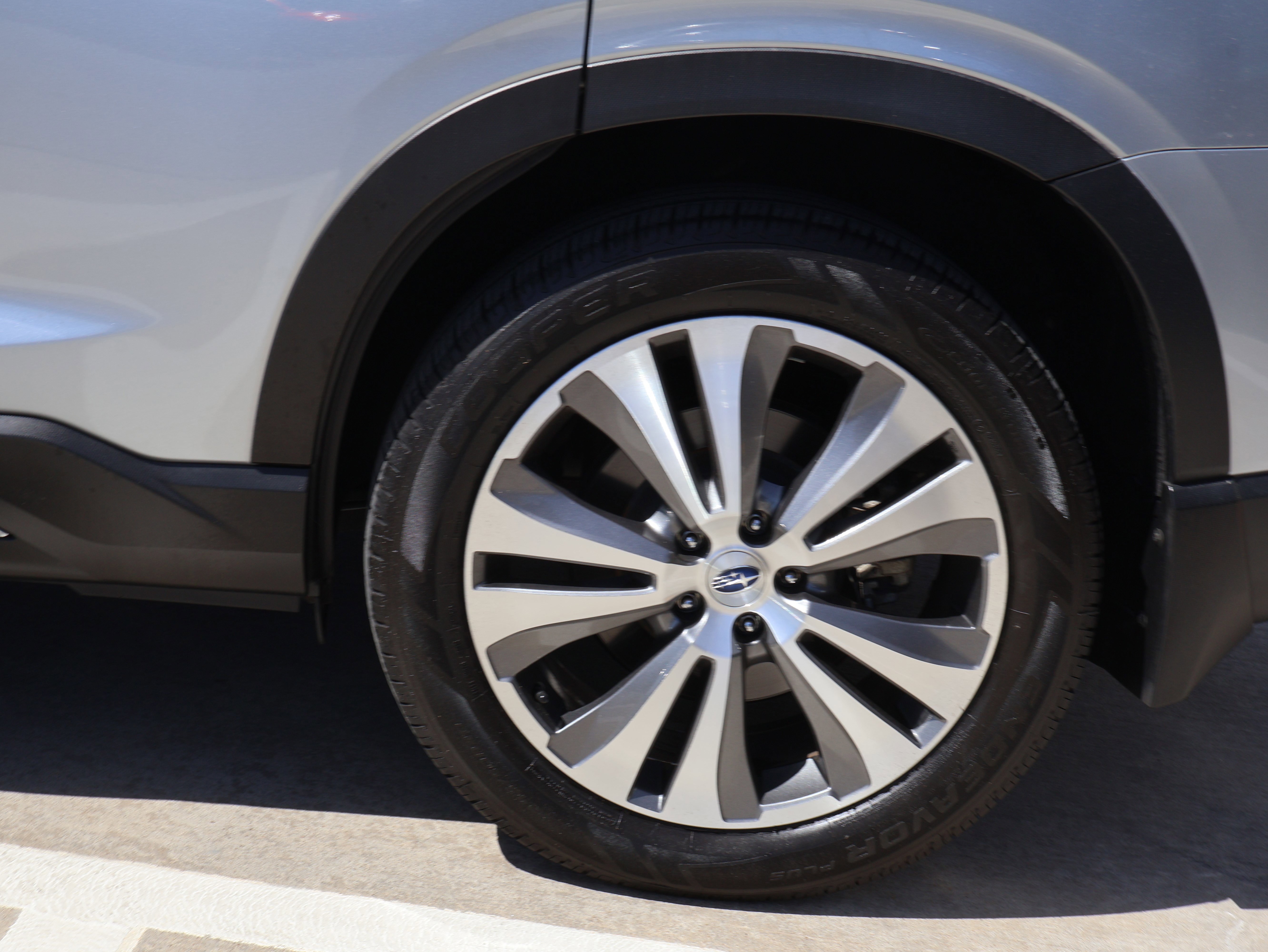 Used 2022 Subaru Ascent Limited w/ Technology Package image 43