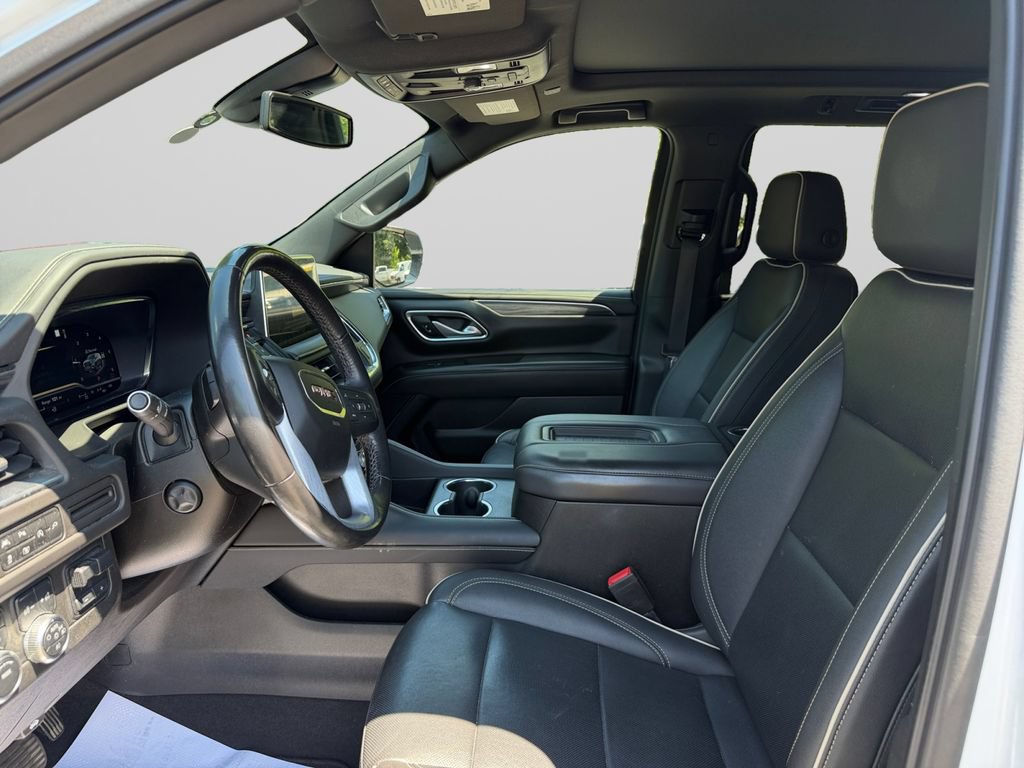 Used 2022 GMC Yukon SLT w/ SLT Luxury Package AWD/4WD image 13