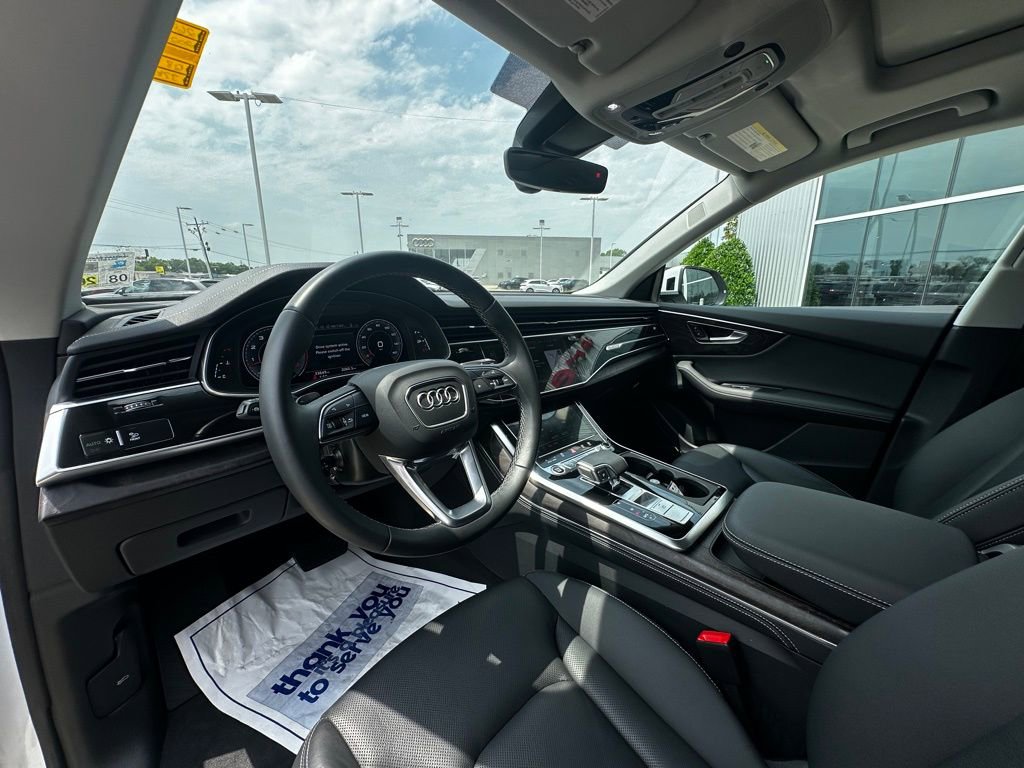 Used 2023 Audi Q8 Prestige AWD/4WD image 10