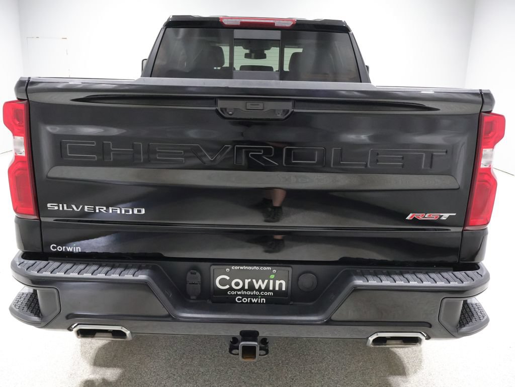 Used 2025 Chevrolet Silverado 1500 RST w/ Convenience Package II AWD/4WD image 3