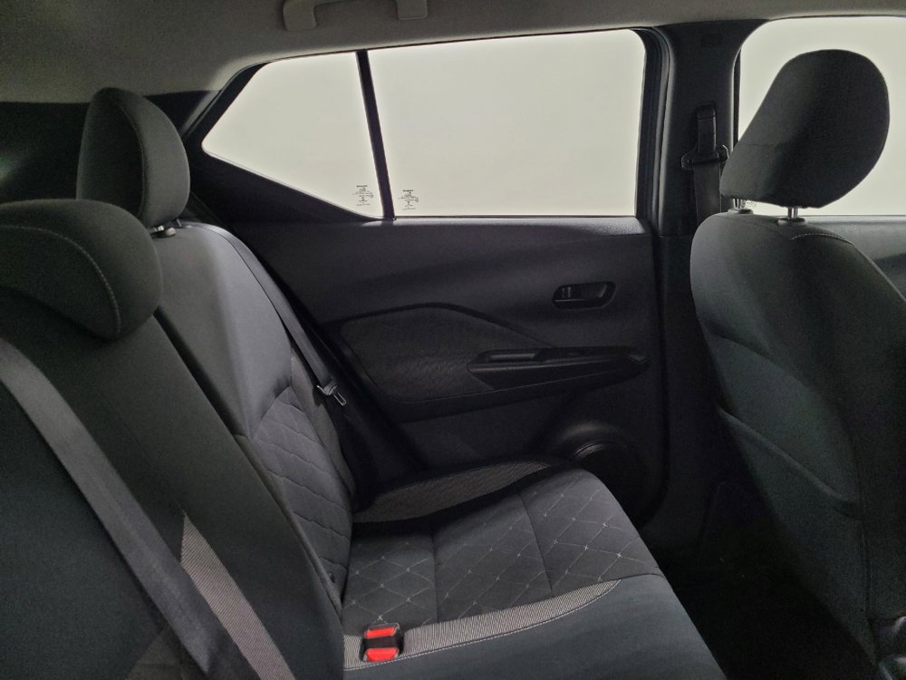 Used 2019 Nissan Kicks S FWD image 19