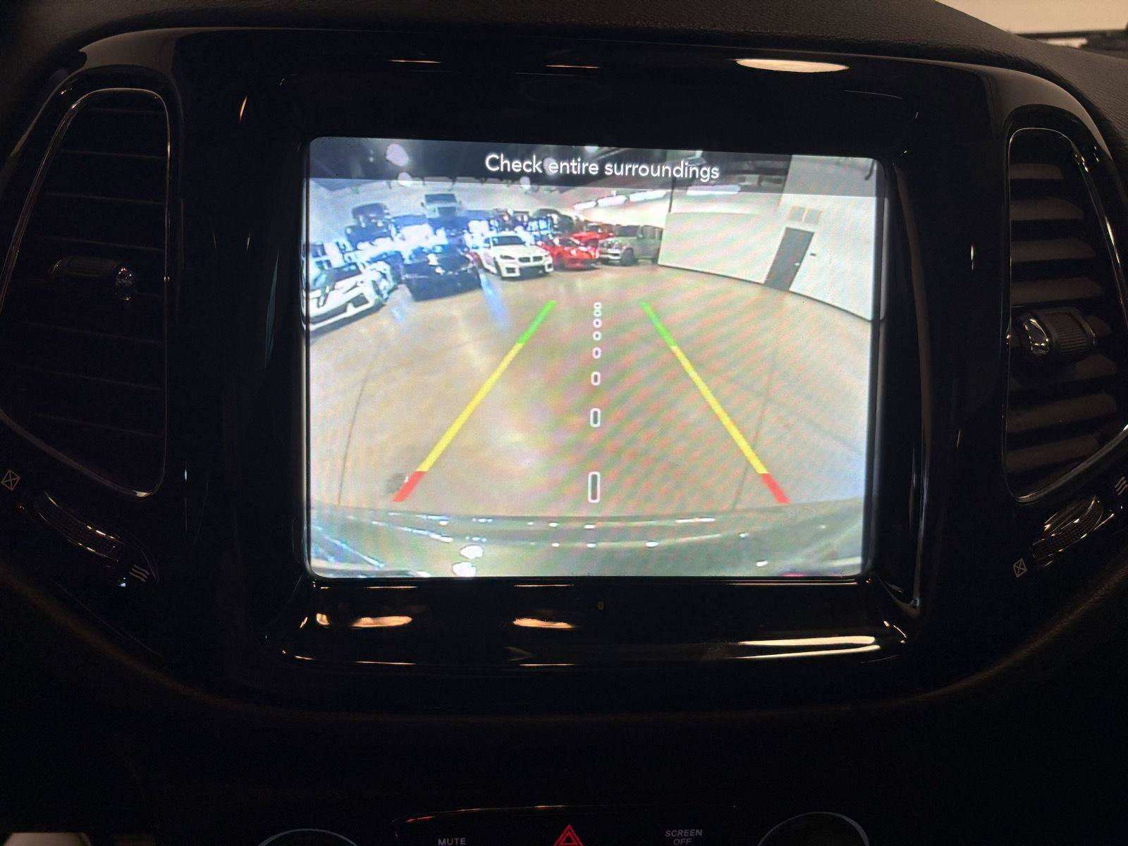 Used 2020 Jeep Compass Limited w/ Safety & Security Group AWD/4WD image 23
