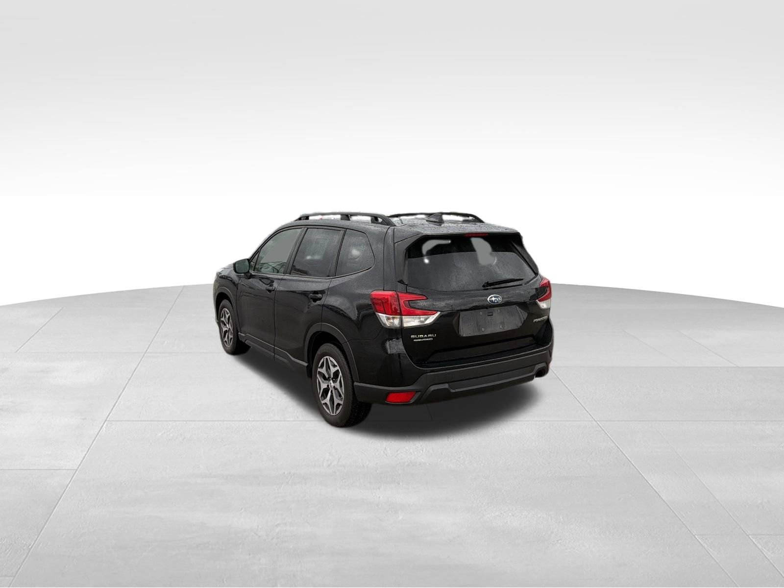 Used 2023 Subaru Forester Premium AWD/4WD image 8