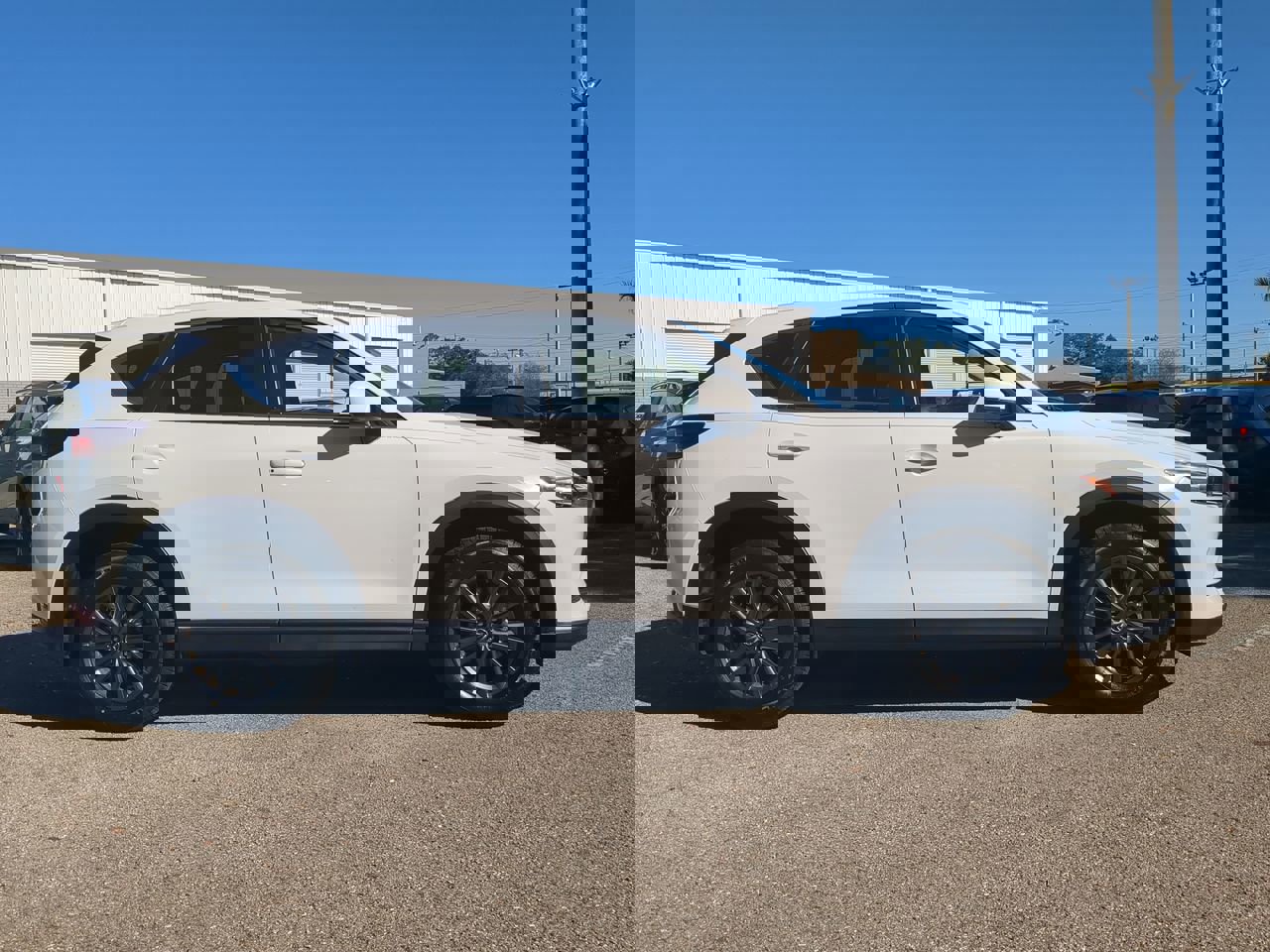 Used 2021 MAZDA CX-5 Touring image 2