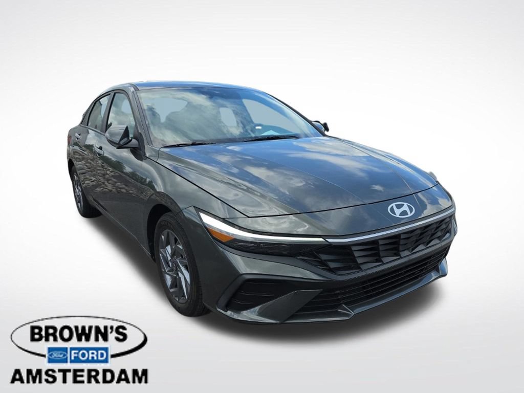 Used 2024 Hyundai Elantra SEL