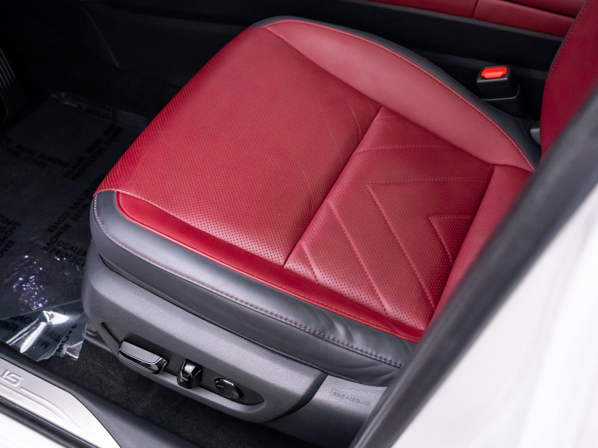 Used 2024 Lexus NX 350h AWD w/ Vision Package image 16