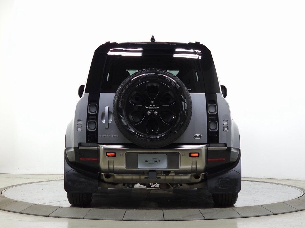 Used 2022 Land Rover Defender 110 X image 5