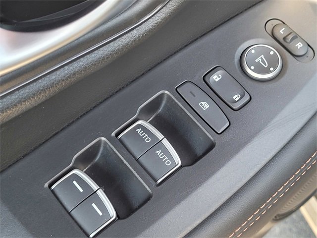 Used 2025 Honda HR-V Sport image 16