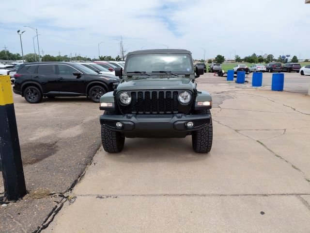 Used 2023 Jeep Gladiator Sport AWD/4WD image 9
