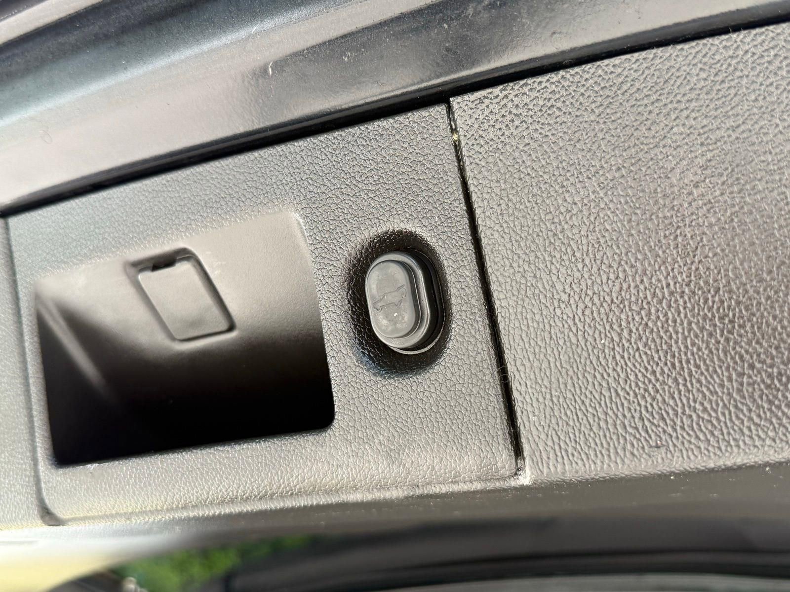 Used 2016 Chevrolet Tahoe LTZ image 11