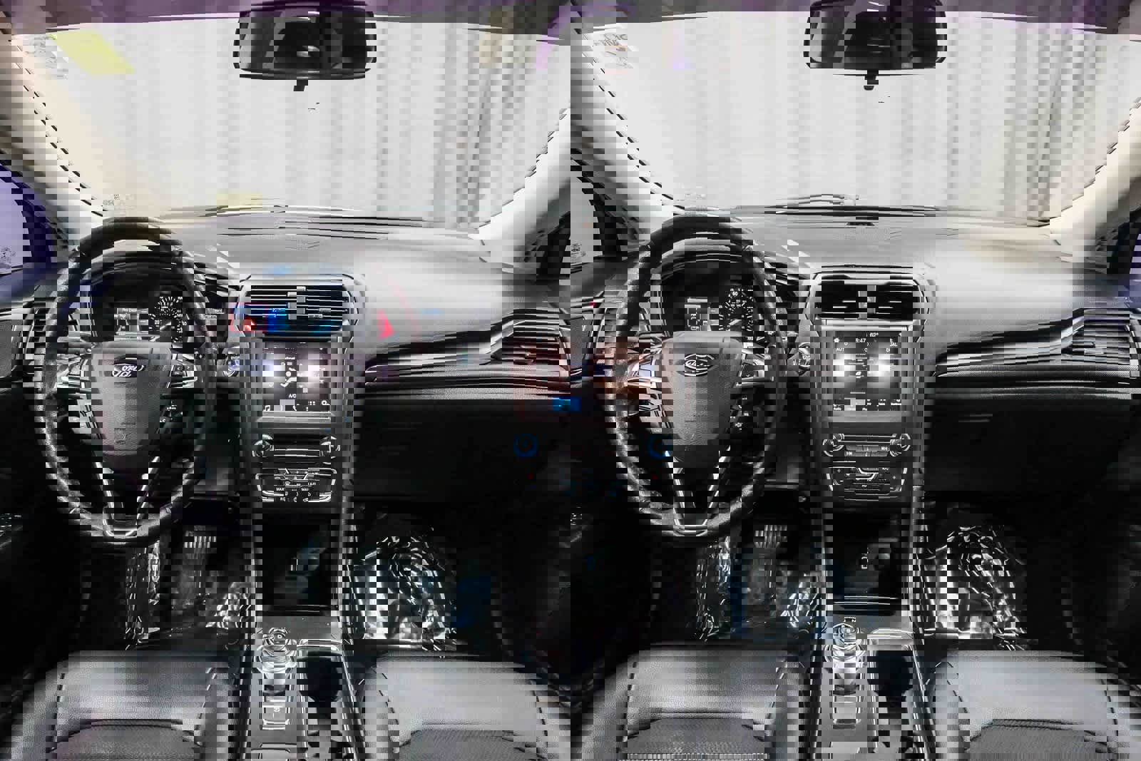 Used 2018 Ford Fusion SE w/ Equipment Group 201A image 13