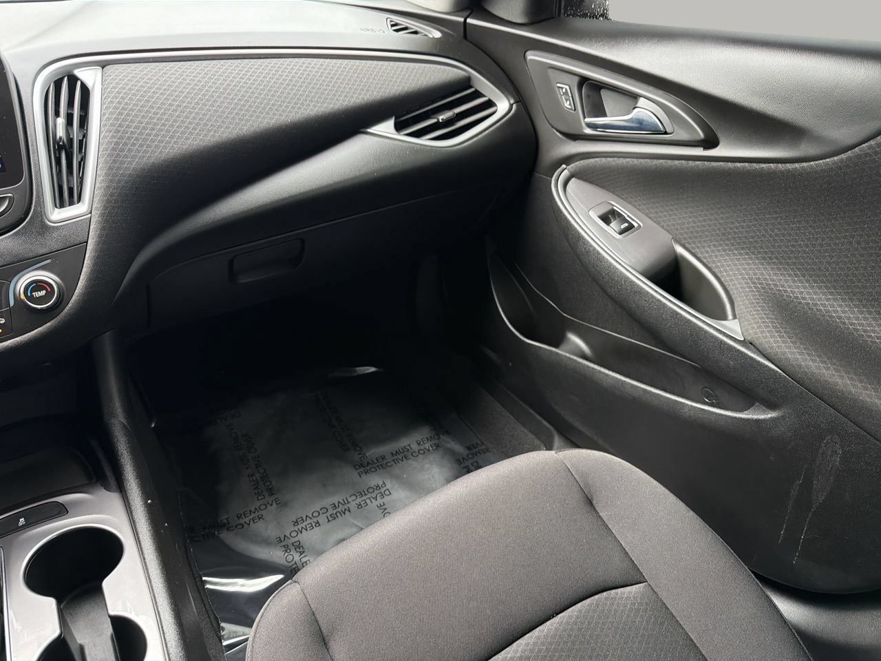 Used 2021 Chevrolet Malibu LS FWD image 15