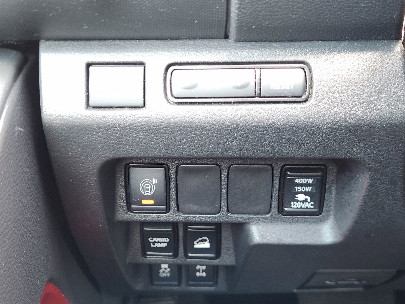 Used 2023 Nissan Frontier PRO-4X w/ Pro-4X Premium Package AWD/4WD image 26