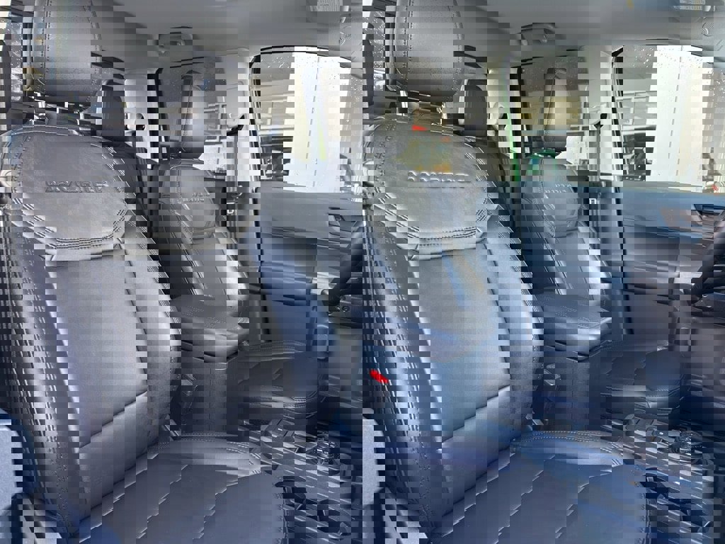 New 2025 Ford Maverick Lariat w/ Black Appearance Package image 34